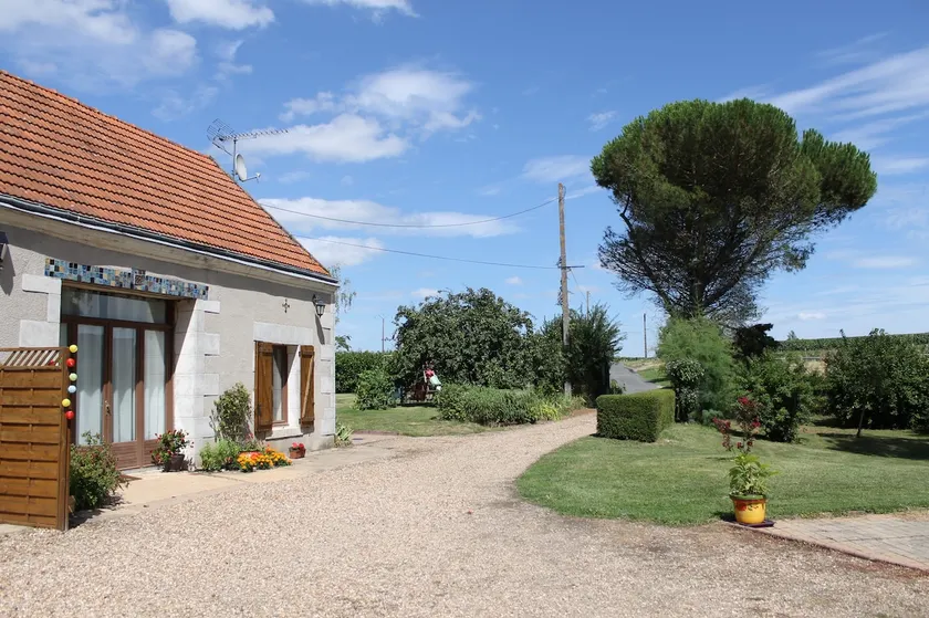 Gîte 5 personnes au calme avec jardin, piscine, proche d'Amboise - Image 1