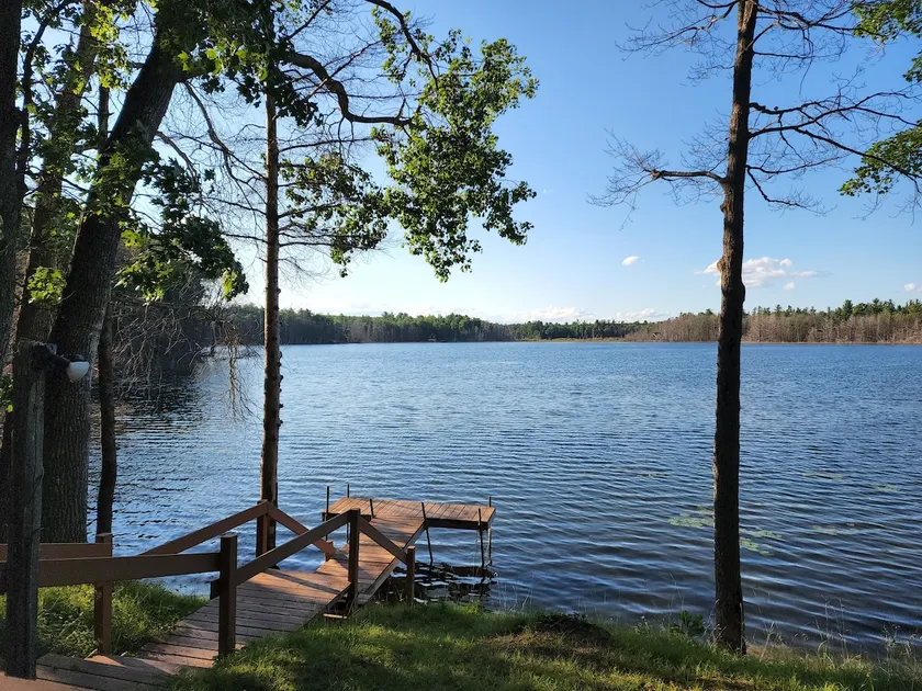 Cozy Cottage on the Lake. - Image 1