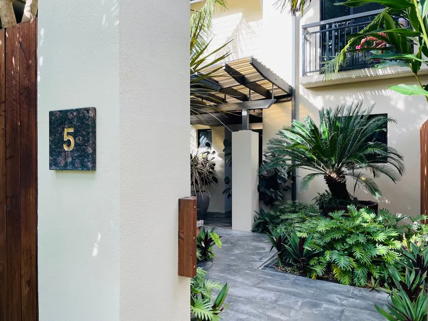 Lahania Lux Beach Villa - Cairns, Clifton Beach - Image 1