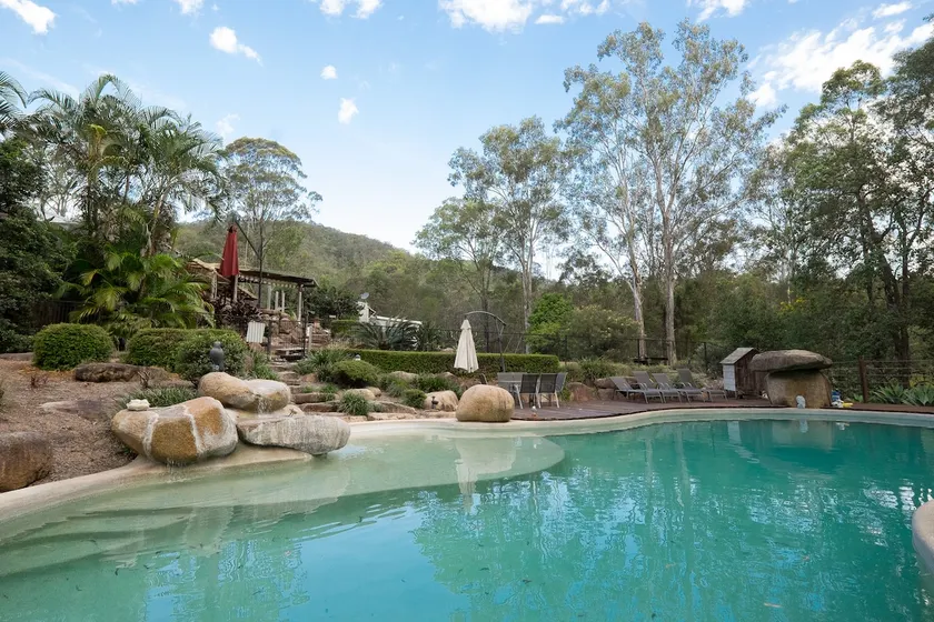 Romantic Bush Retreat, Pool, Tennis & Fire Pit - Image 1