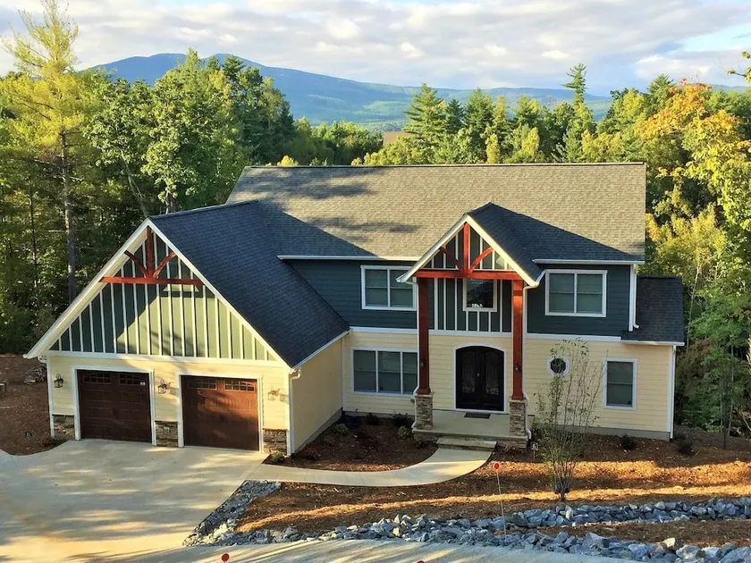 ”THE EXCLUSIVE MOUNTAIN RETREAT ON LAKE JAMES!” - Image 1