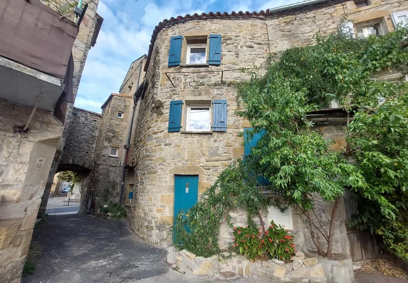 Charming cozy stone house near Millau - Image 1