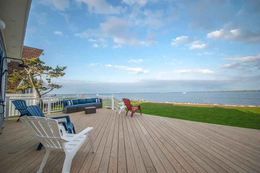 Luxurious Waterfront all Season Home with Private Beach.  Awesome sunsets! - Image 1