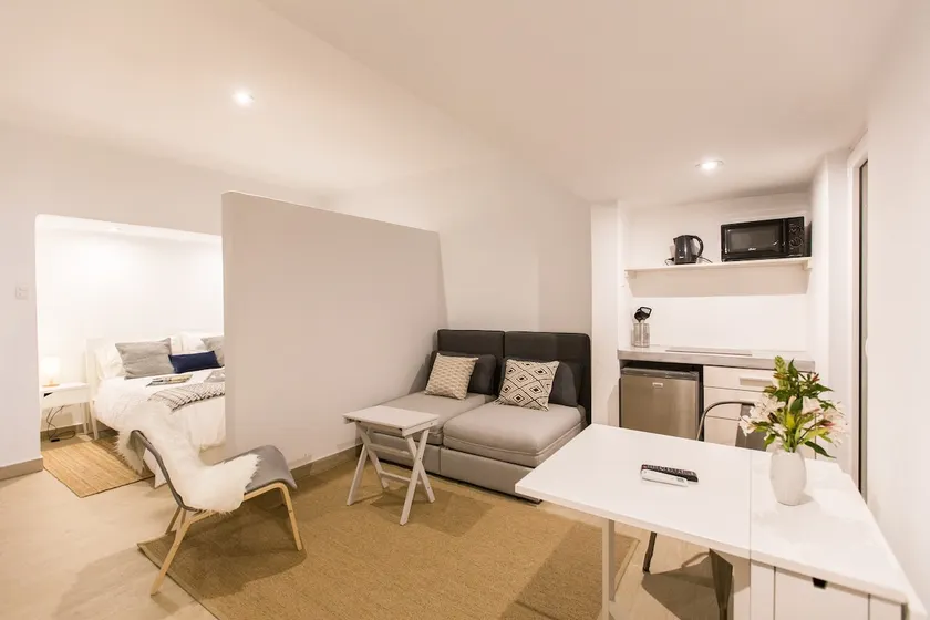Loft with balcony, air conditioning in Miraflores - Image 1