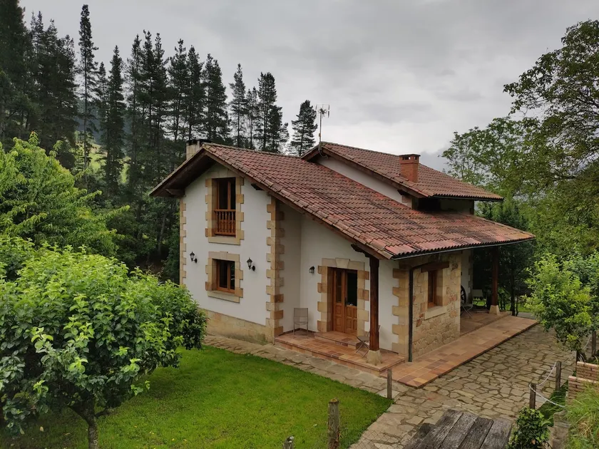 Casa el Viñadal, the viewpoint of the Picos de Europa. - Image 1
