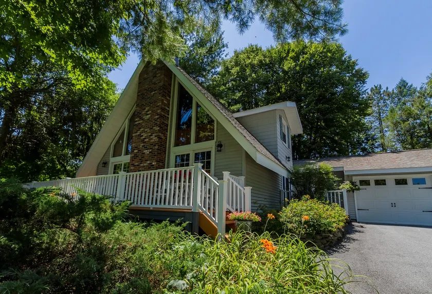 Peace & Quiet in Saratoga Springs Chalet AFrame! - Image 1