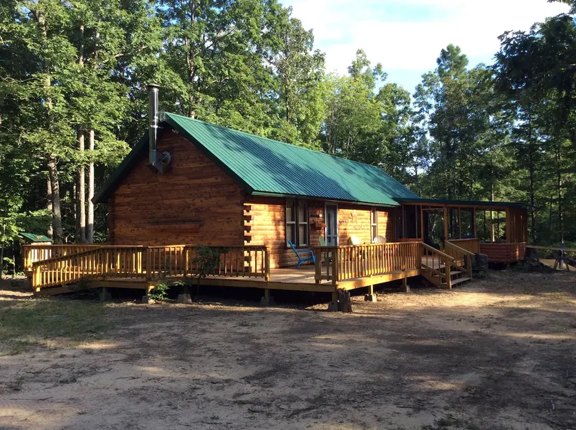 Ozarks Secluded Getaway Cabin - Image 1