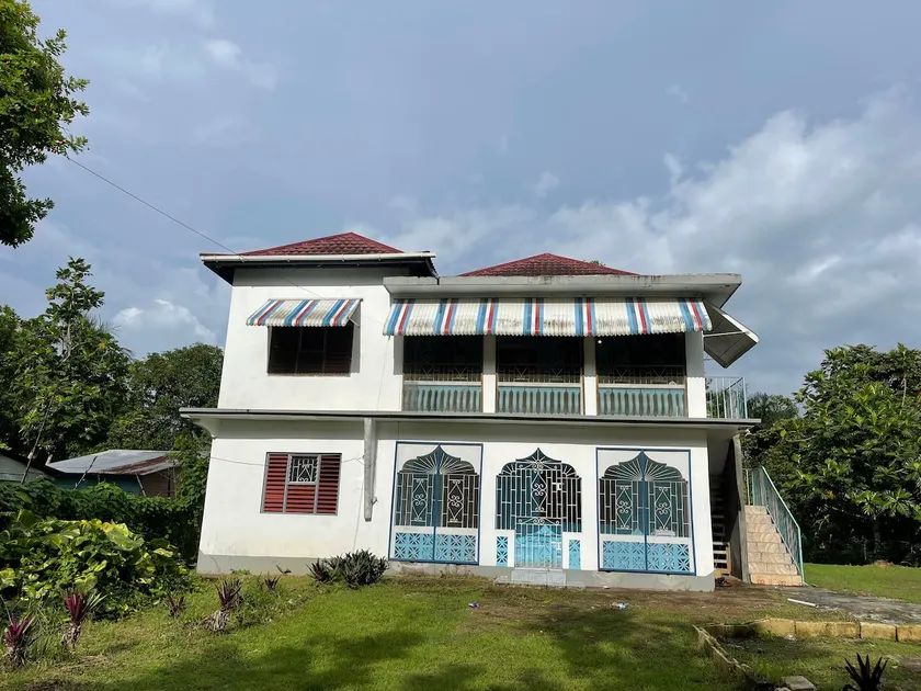 Entire 1 bedroom apartment with free WiFi - Image 1