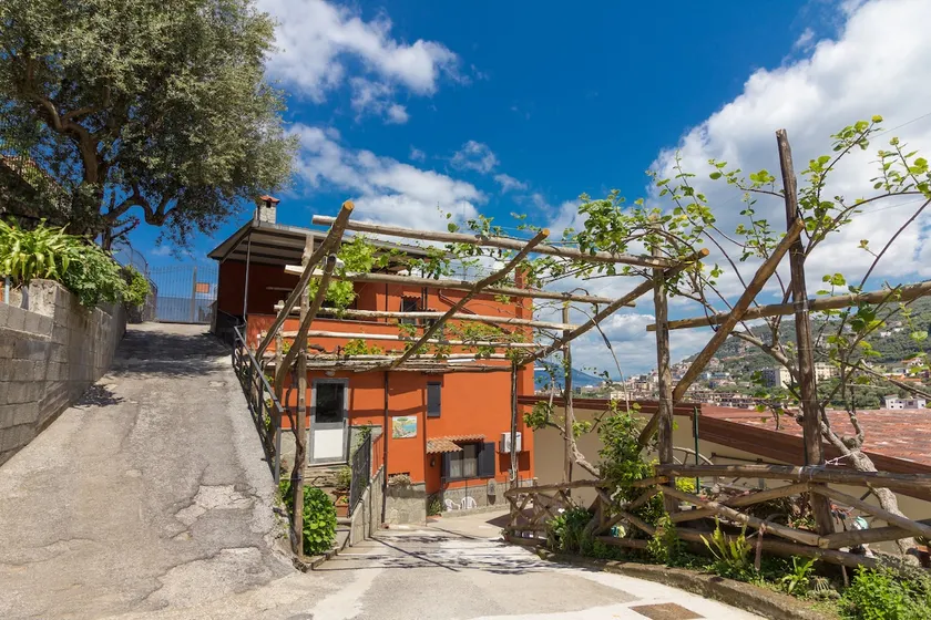 Casale Ceppone - Spacious with panoramic terrace - Image 1