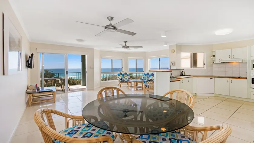 Sunrise Beach 2 Bedroom with Ocean views - Image 1