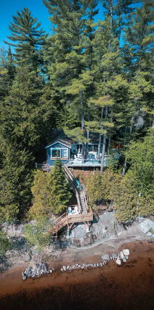 Muskoka Waterfront Cabin w/ pool table&Falls view - Image 1