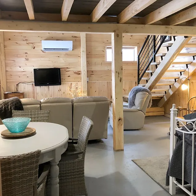 Salmon Hill Loft - Image 1