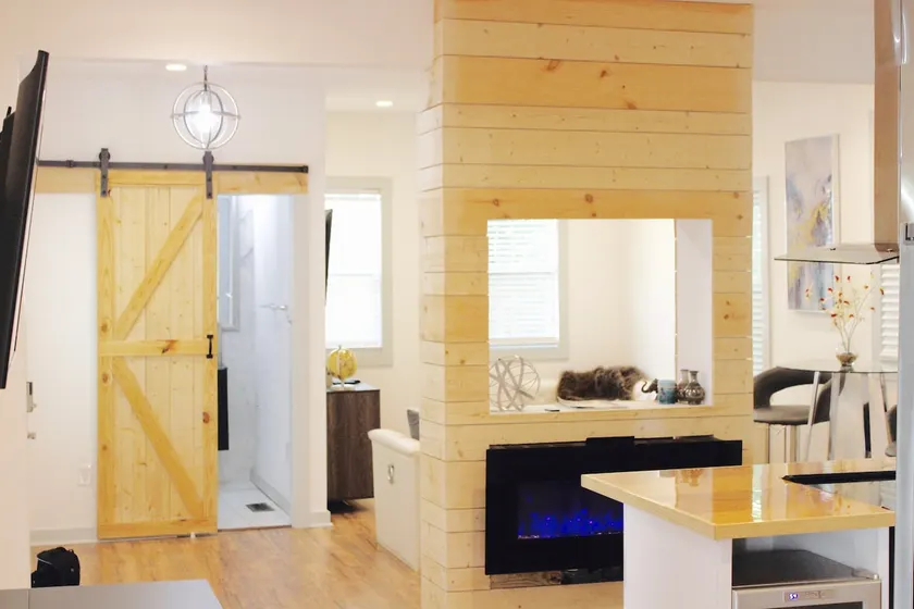 ECLECTIC & RENOVATED - Perfect for EVERYTHING ATL! - Image 1