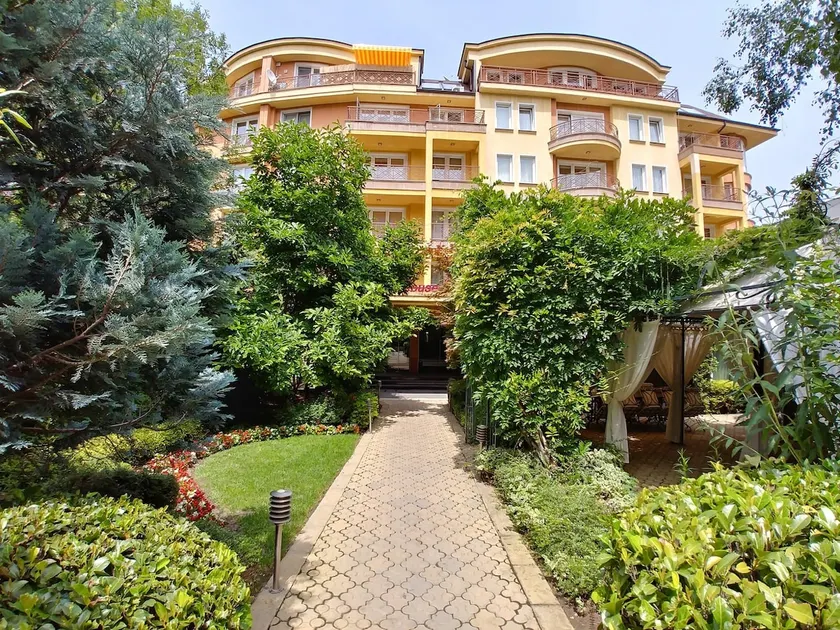 Near Bulgaria Mall/ Garden / Weekly cleaning incl. - Image 1