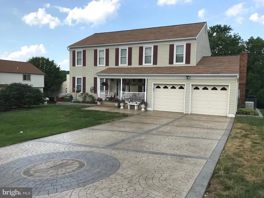 Eveready Paradise Villa, Stafford - Image 1