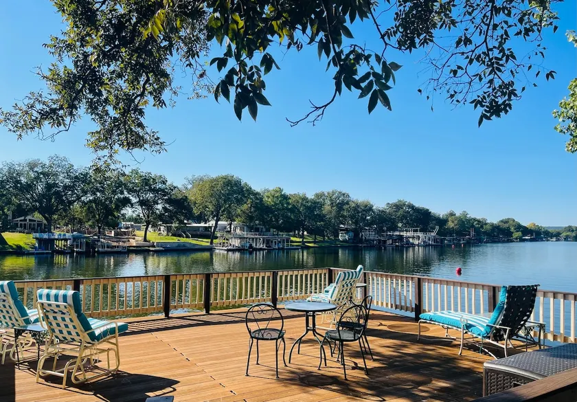 Waterfront *Dog Friendly Lake Home*5 Bedrooms - Image 1
