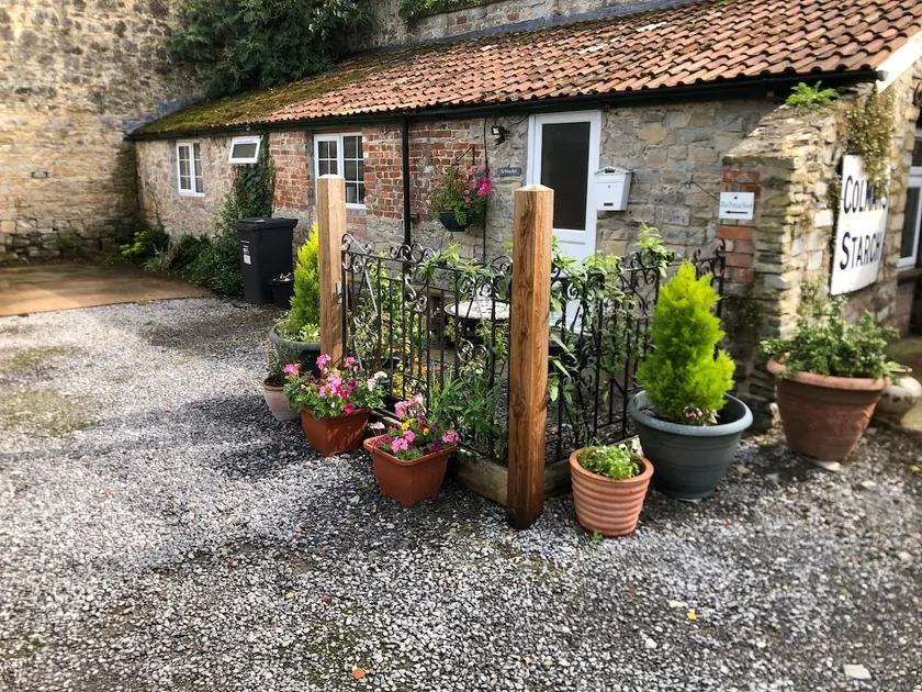 The Potting Shed - cosy country cottage - Image 1