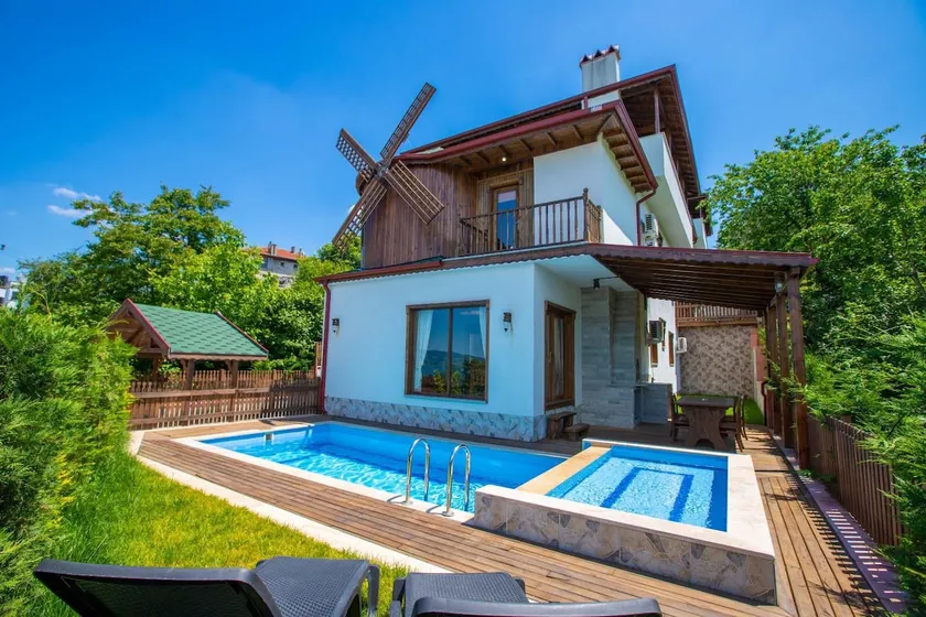Hot Pool, Jacuzzi Sauna Villa Y.1 in Sapanca - Image 1