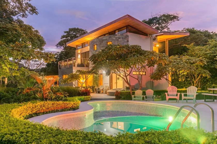 Villa Sadhana - modern beach oasis/Host up to 20 - Image 1