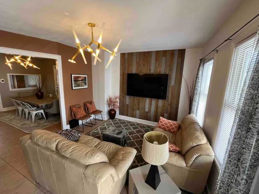 Clean n Comfy in the heart of downtown Bethlehem - Image 1