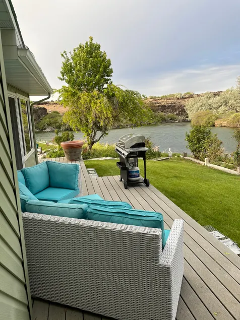 Hagermans Exclusive Gridley Island. - Image 1