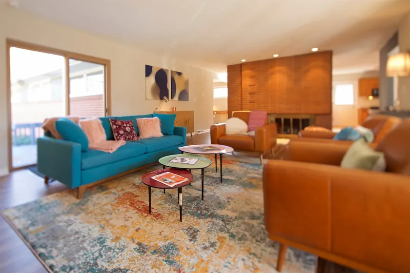 Bexley Mid-Mod Masterpiece near Downtown & Airport - Image 1