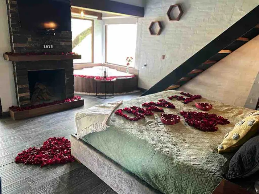 Charming cabin for 4 people, with jacuzzi #5 - Image 1