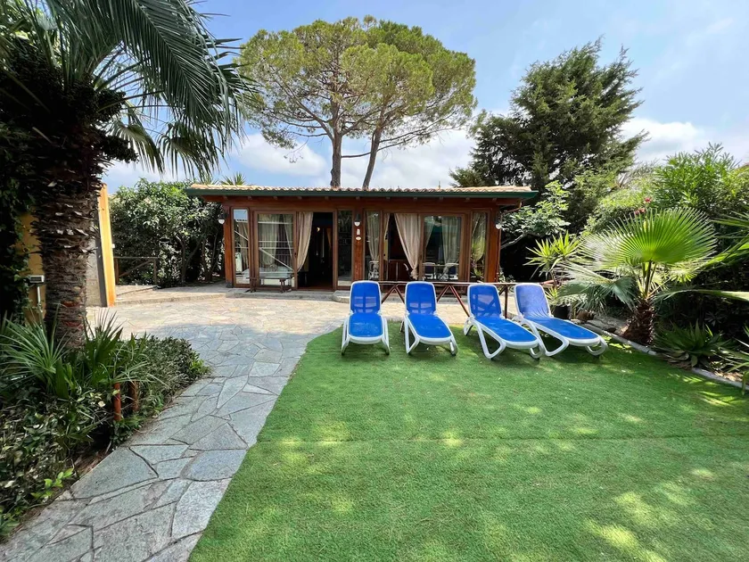 VILLA PARADISE - Image 1