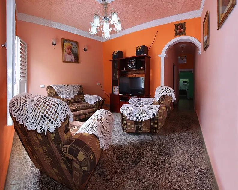 Hostal La Vero - Image 1
