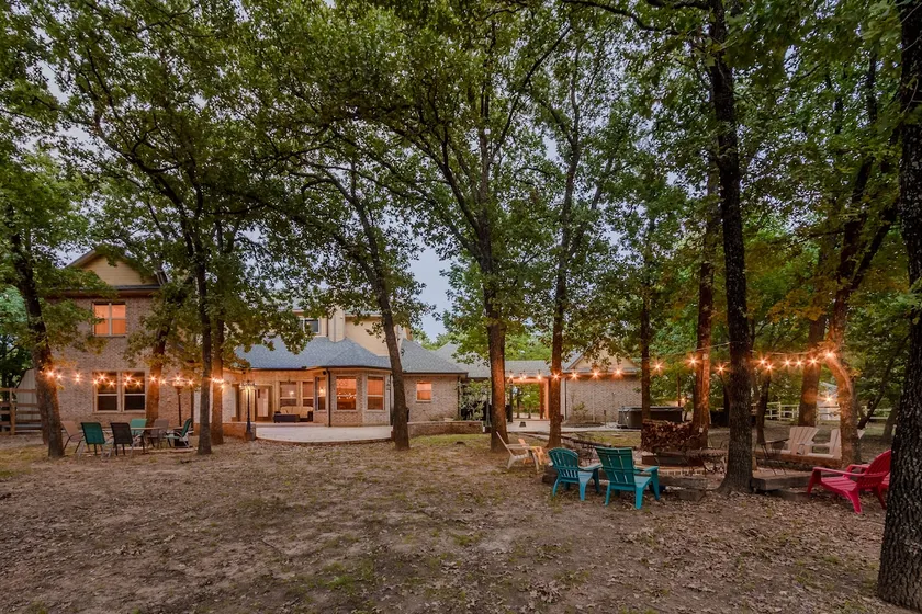 Lake Lewisville Family Getaway-Lake Toys, HotTub, Mini Golf, Theater, Kids Room! - Image 1
