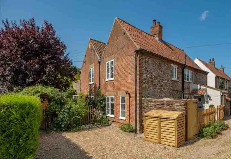 3 bedroom period country cottage near the coast - Image 1