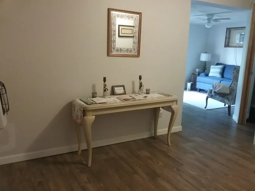 Oberlin guest suite - Image 1
