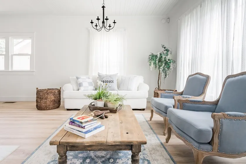 Sunny, Historic Home from Home in Hip Bishop Arts District - Image 1