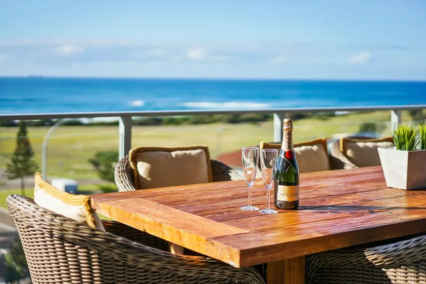SeaDuce @ Caves Beach - Image 1