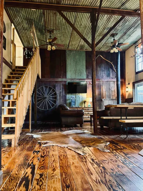 Private creekside Retreat at Pachamama Farm - Image 1
