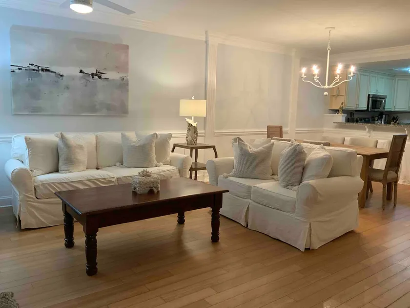 Brass Rail Villas - Image 1