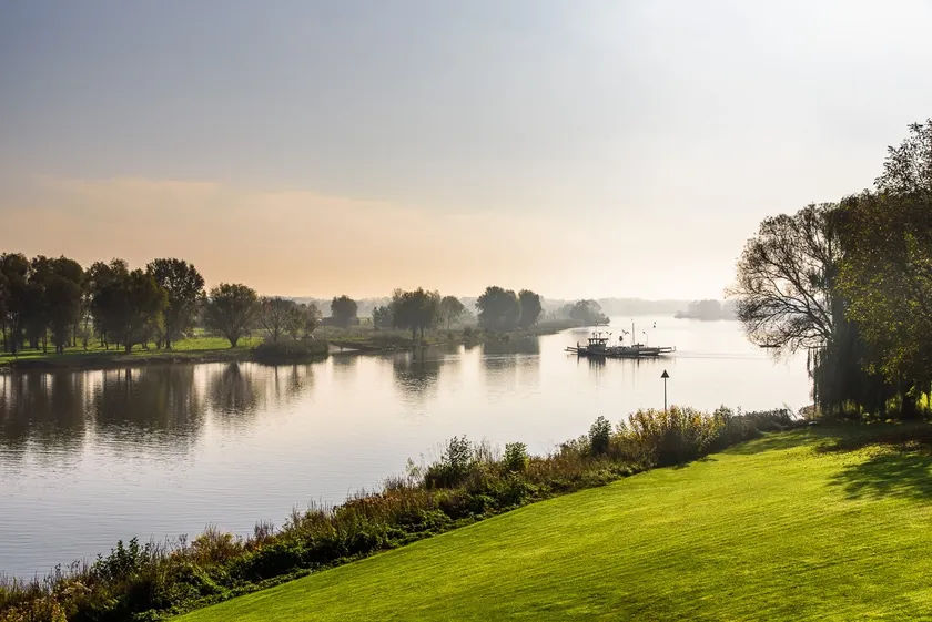 Vacation home aan de Maas in Broekhuizen / Arcen - Image 1