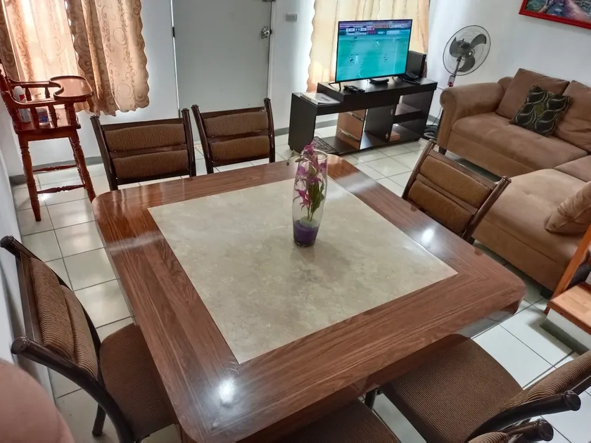 Nice, affordable house - Image 1