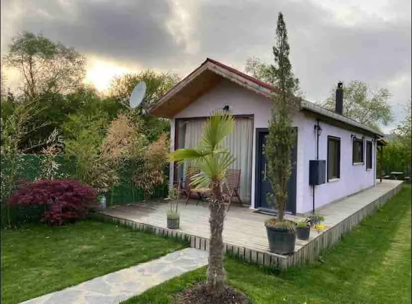 Purple House in Agva, a mini villa with a detached garden - Image 1