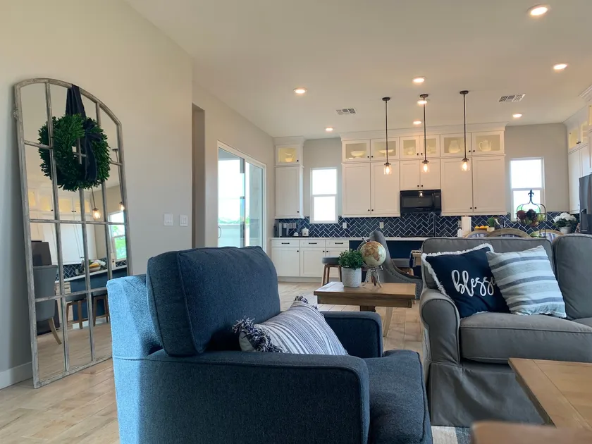 Farmhouse @ P83 Peoria - Baseball,Golf,Shopping, Dining - Image 1