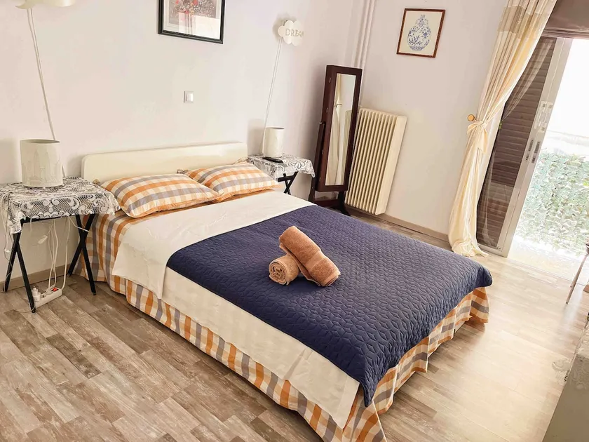 Free and Cozy Harbor - Image 1