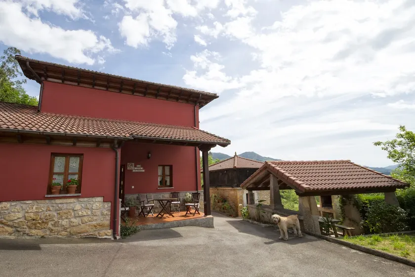 Casa Miyares - Image 1