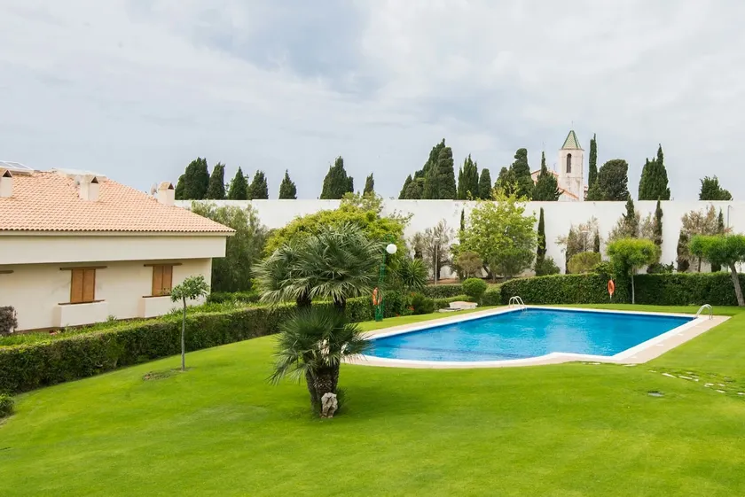 Entire house, 3 bedroom apartment in Sitges - Image 1