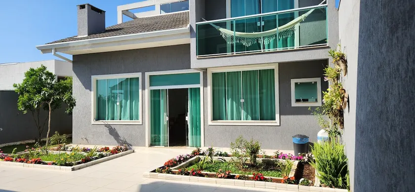 Fidelis Curitiba House - Image 1