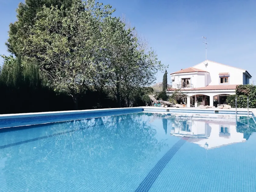 Charming villa with pool, 5 bedrooms, Valencia! - Image 1
