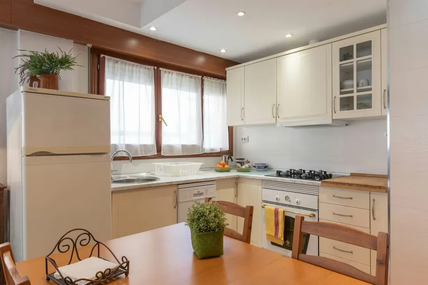 Mundaka Home Ebi260, duplex, 2 bedrooms, 1 bathroom, Wi-Fi - Image 1