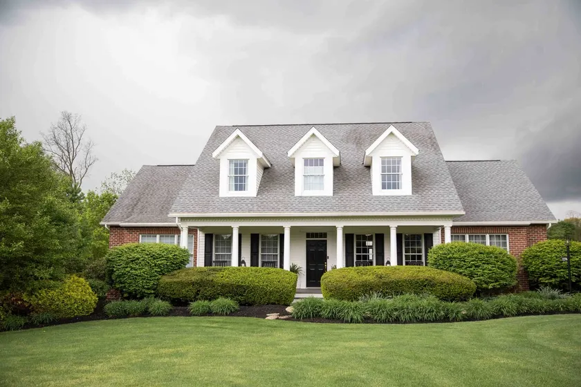 Southern luxury home - Image 1