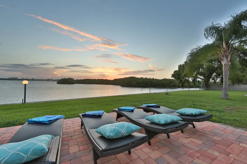 Oceanfront home w/sunset views of Sarasota Bay - Image 1
