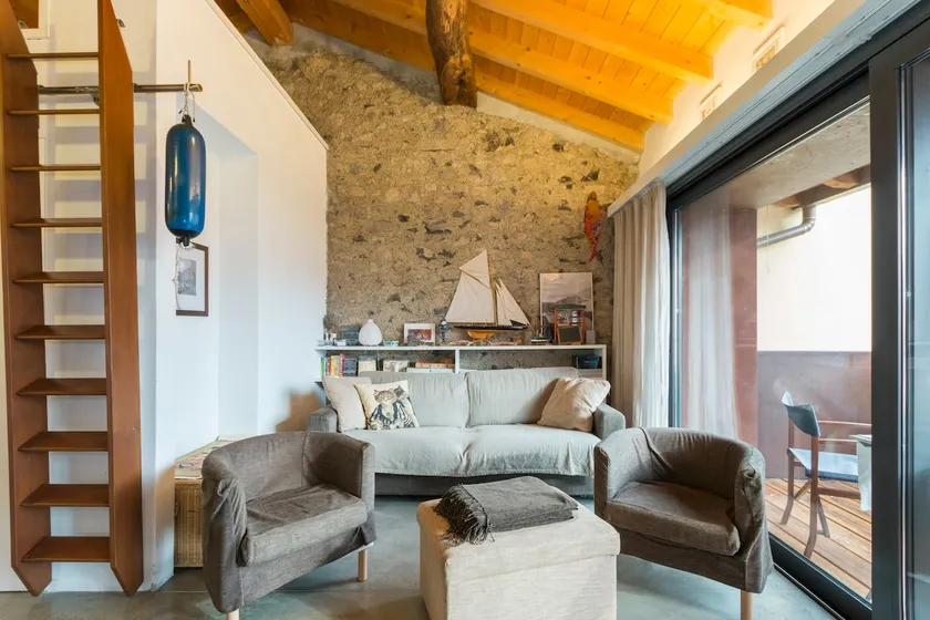 Holiday Home - Parking-Garden-Views - Image 1