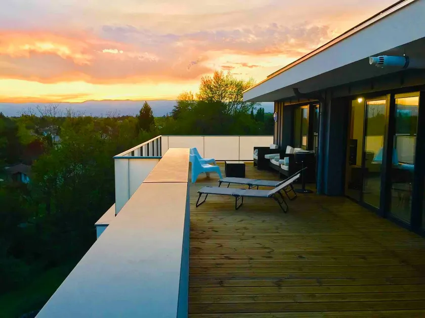 Beautiful Penthouse with Panoramic View - Image 1
